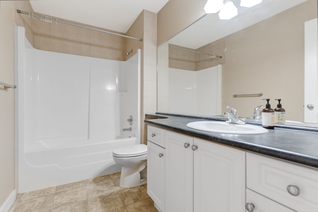 7f874702-420d-4951-89df-1f54674e89cd